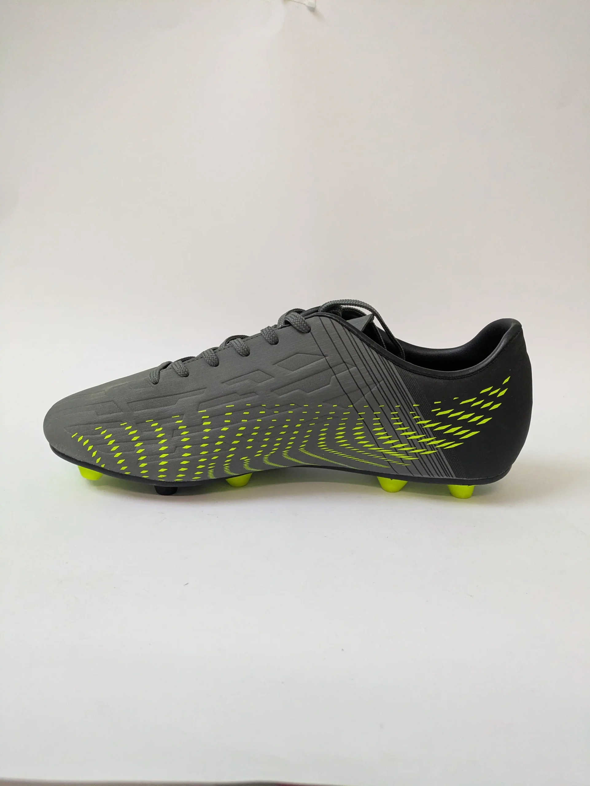 Golty New Future Soccer Cleats – | UK 7 / EU 41 - Image 4