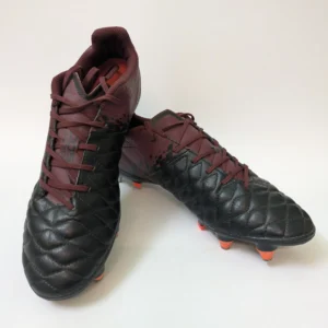 Kipsta Agility 500 Football Boots for Firm Ground in Pakistan