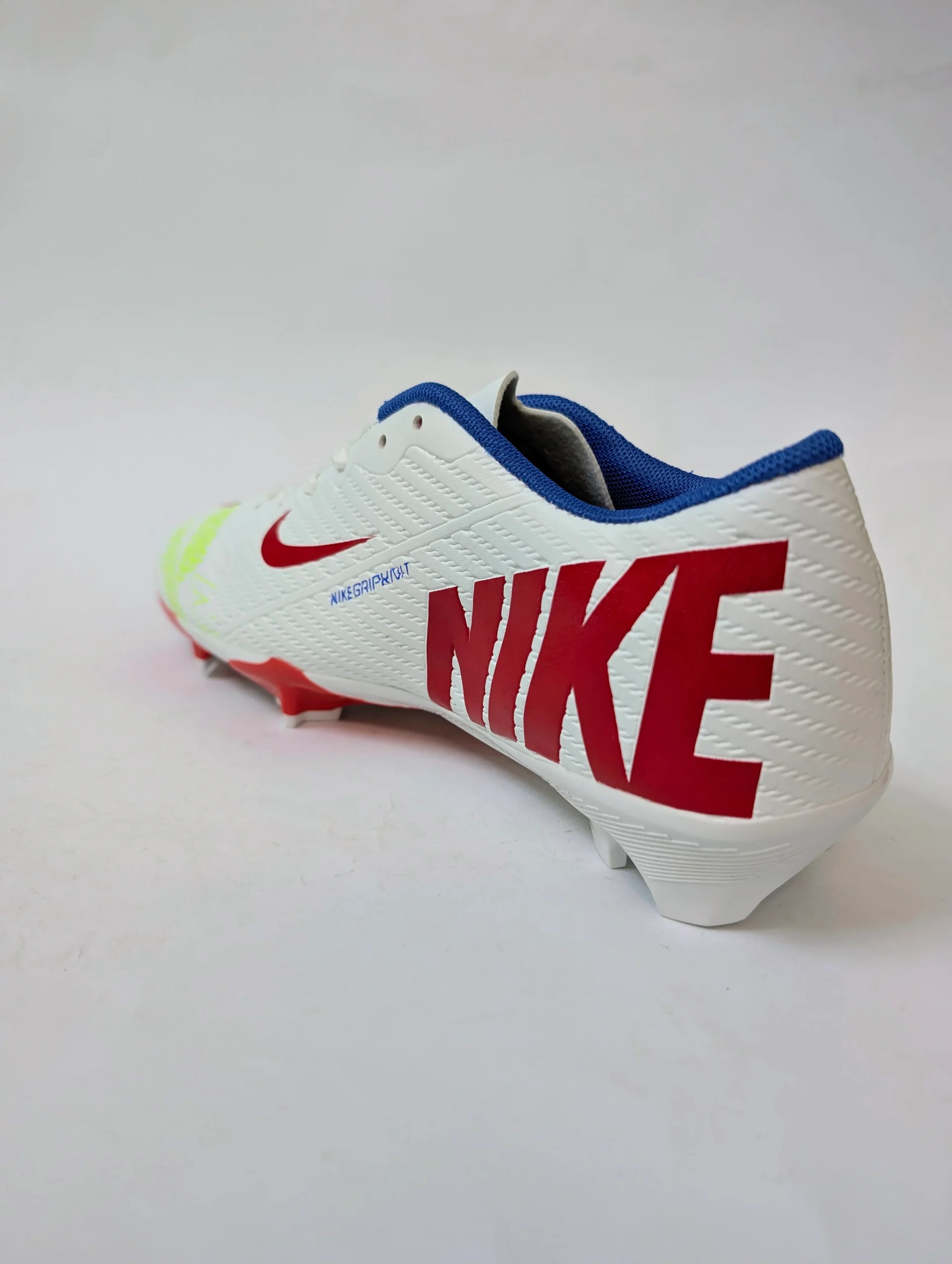 Nike Mercurial Vapor Football Cleats – Size 42 - Image 4